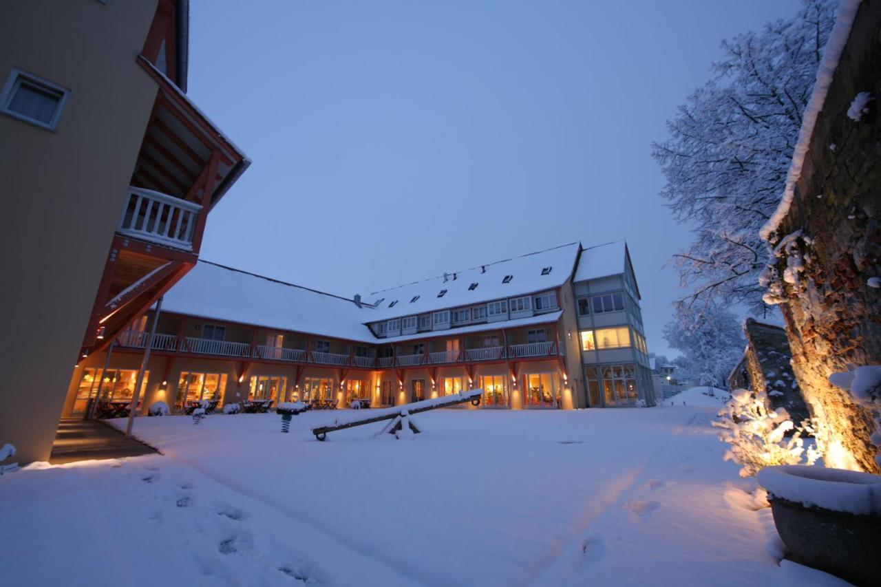 Jufa Hotel Нёрдлинген Экстерьер фото